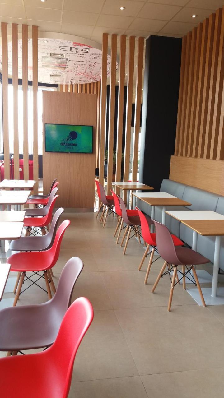 Hotel Ibis Tatui